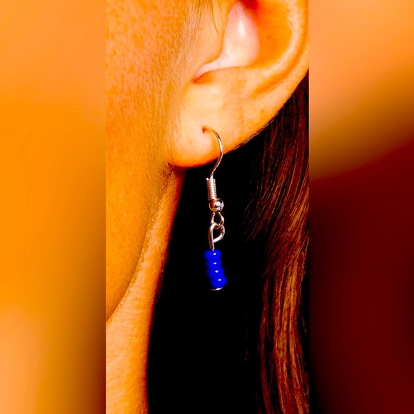 🔥💙🔥DARLING❗️PAPARAZZI “NOSTALGIC NOVELTY” BLUE NECKLACE❗️SO DIFFERENT❗️🔥💙🔥 - Picture 3 of 5